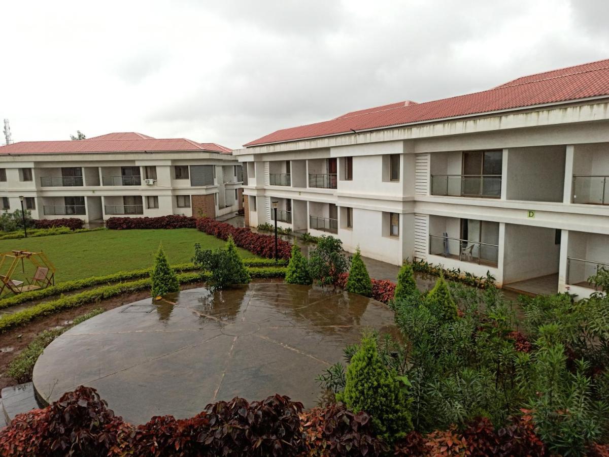 Parishreya Holiday Home Lonavala Eksteriør bilde