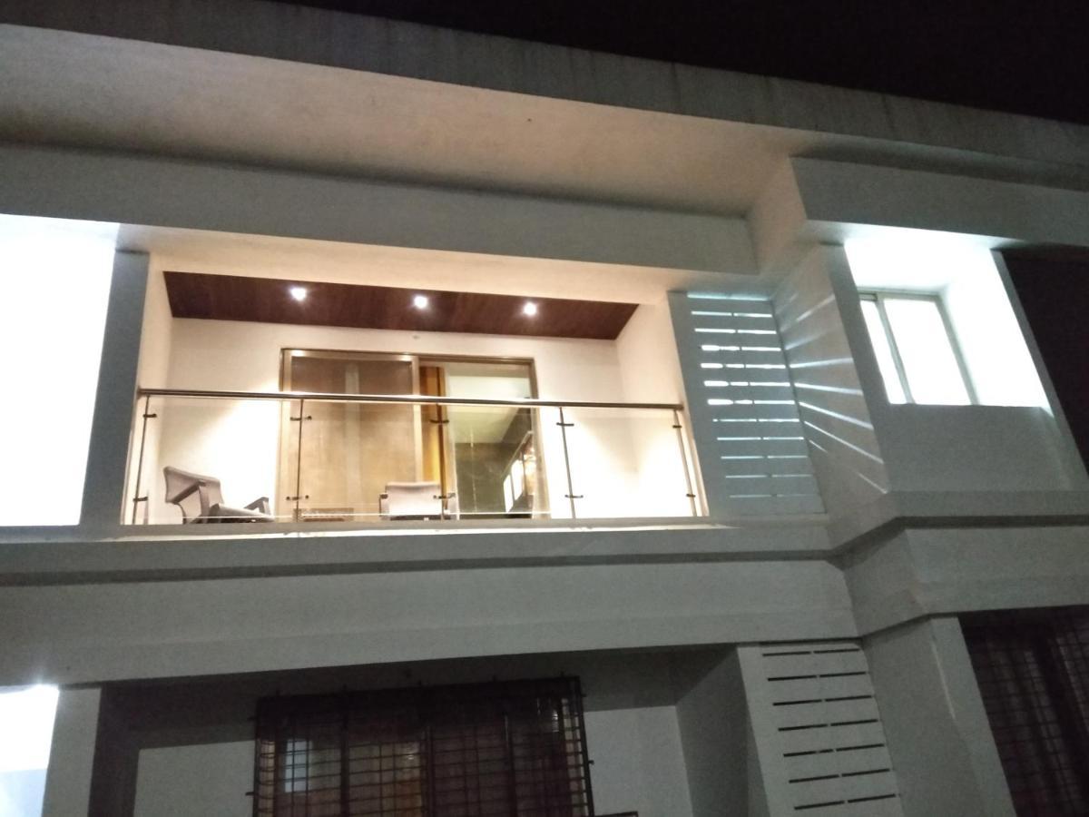 Parishreya Holiday Home Lonavala Eksteriør bilde