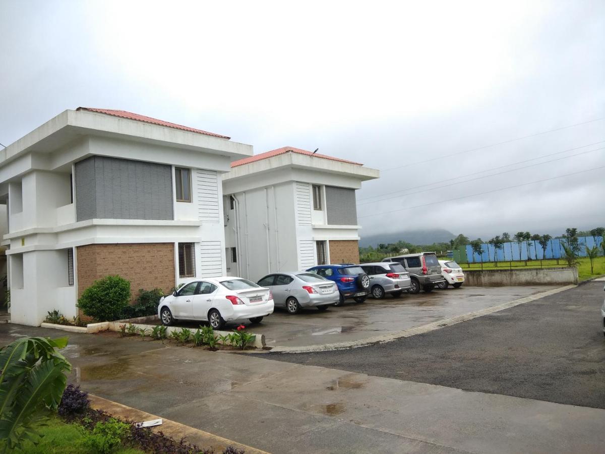 Parishreya Holiday Home Lonavala Eksteriør bilde